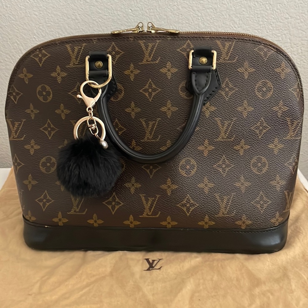 Louis Vuitton Alma PM
